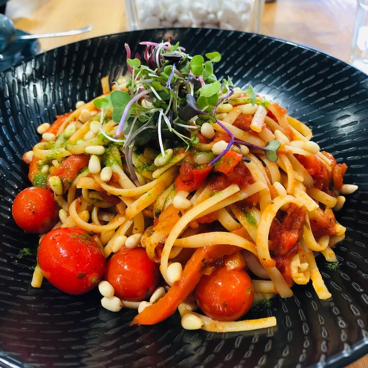 Kaylee's eatery Peppers Tomato Linguini And Pine Nuts Reviews abillion
