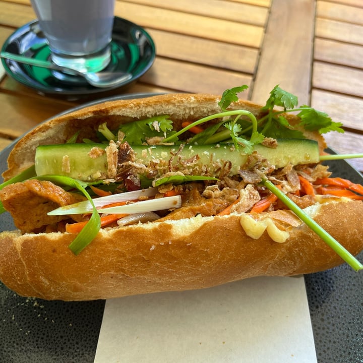 Dosage Cafe Burwood, Australia Lemongrass Tofu Bahn Mi Review abillion