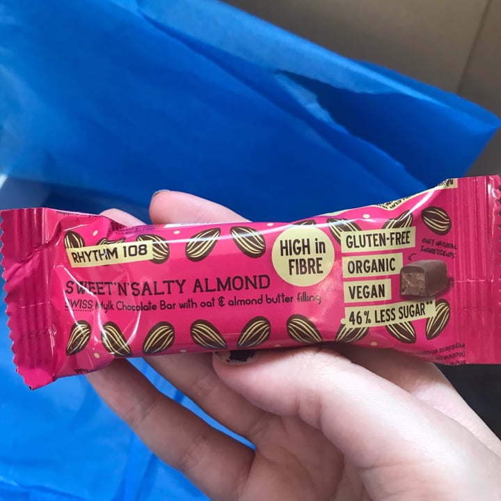 Rhythm 108 Sweet n salty almond bar Review abillion