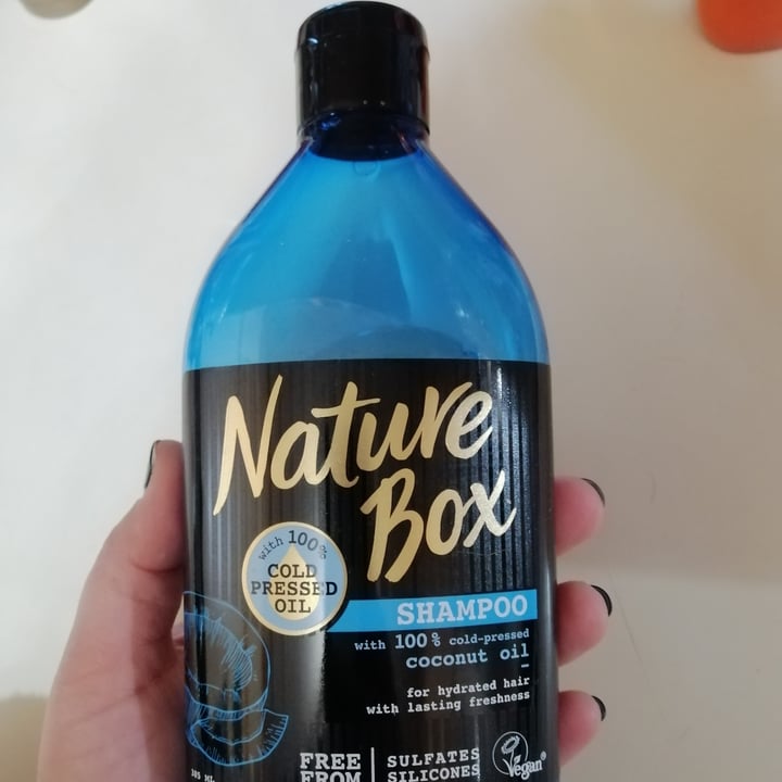Nature Box Beauty Coconut Shampoo Review abillion