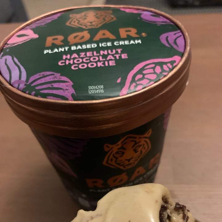 Roar Hazelnut Chocolate Cookie ice cream Review abillion