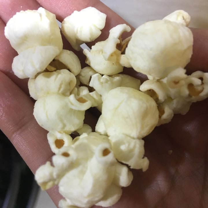 Vegan Rob's Veganpop Oat Butter Vegan Popcorn Review abillion