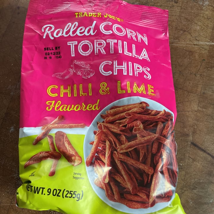 photo of Trader Joe's Corn Tortilla Chips Chili & Lime Flavored shared by @fungiforrest on  22 Sep 2021 - review