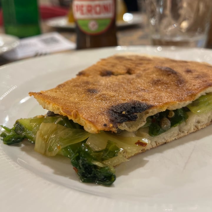 review photo of L'Università della Pizza | Pizza a metro da Gigino pizza di scarole shared by @monica on 24 Nov 2022 - review