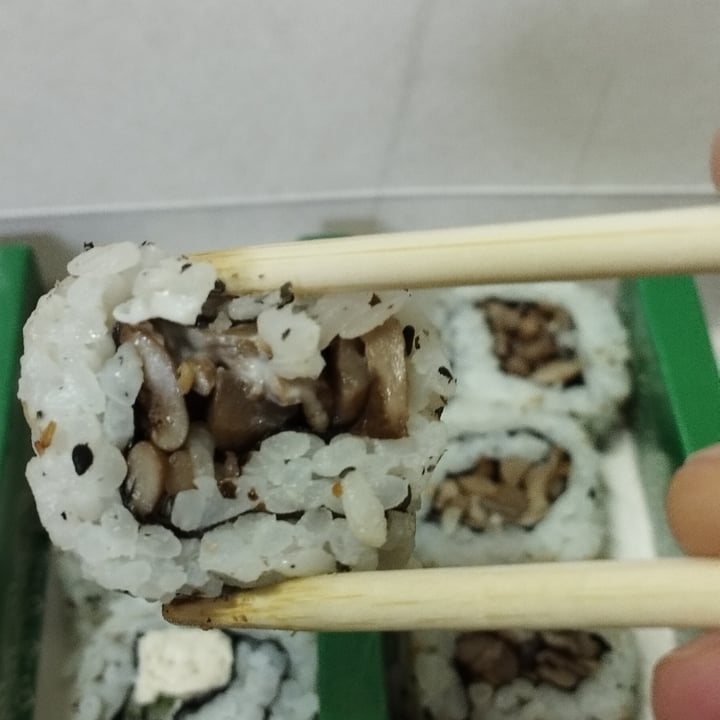 Sushi Five Vila Clementino, Brazil Uramaki Shimeji Review abillion
