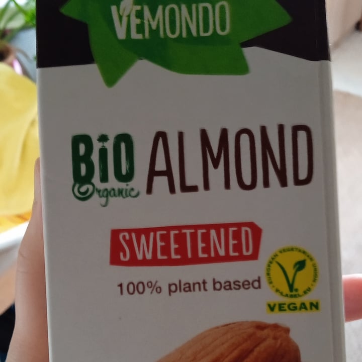 Vemondo almond milk sweetened Reviews abillion