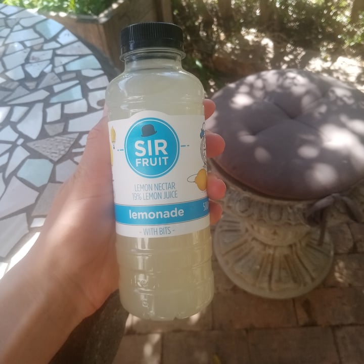 photo of Sir Fruit Lemonade shared by @zoezurnamer on  28 Sep 2022 - review