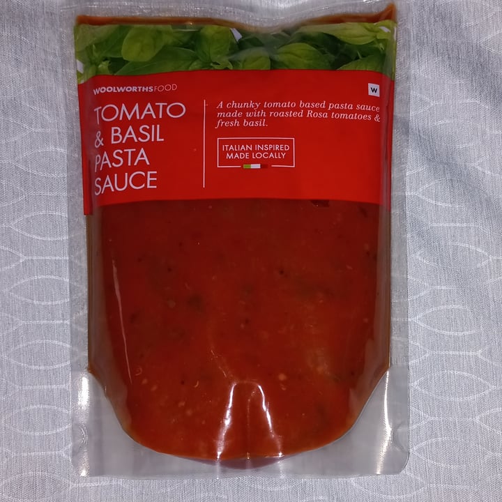 Woolworths Food Tomato and basil pasta sauce Review abillion