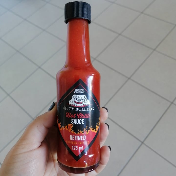 Spicy bulldog Hot Chilli Sauce Review | abillion