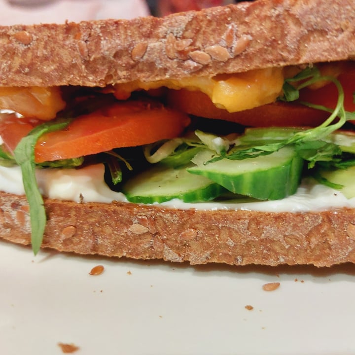 review photo of Violife Epic Block Cheddar Style Garlic & Chilli shared by @hbchic on 04 Jan 2022 - review