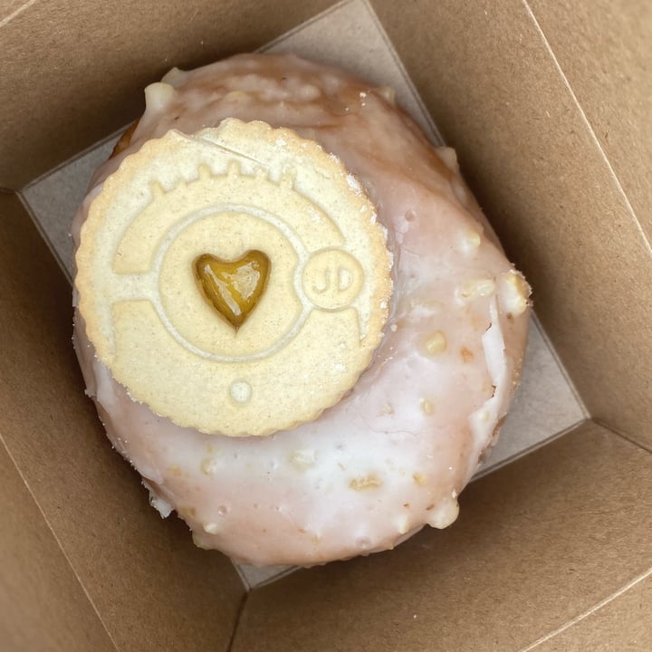 Considerit United Kingdom banana jammie dodger donut Review abillion