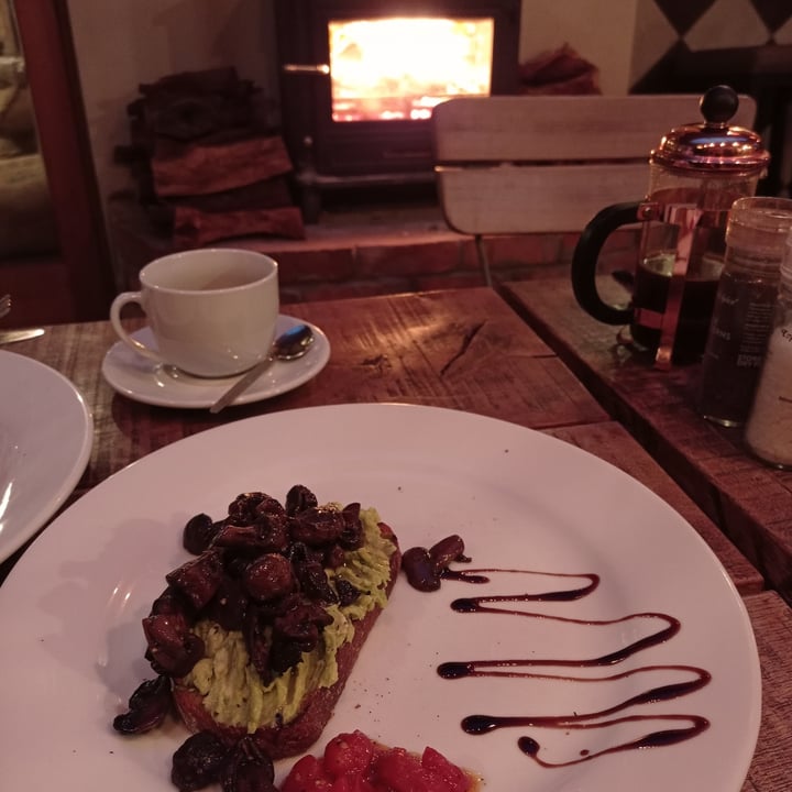 review photo of Importers Coffee Mushroom toast shared by @heikesletcher on 17 Aug 2021 - review