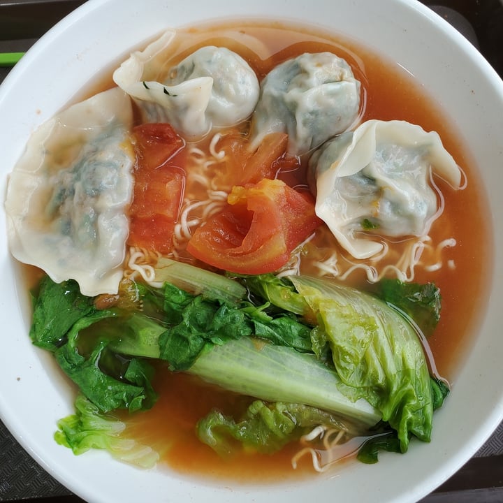 Freshman Ma Liu Shui, Hong Kong Noodles with Dumplings Review abillion