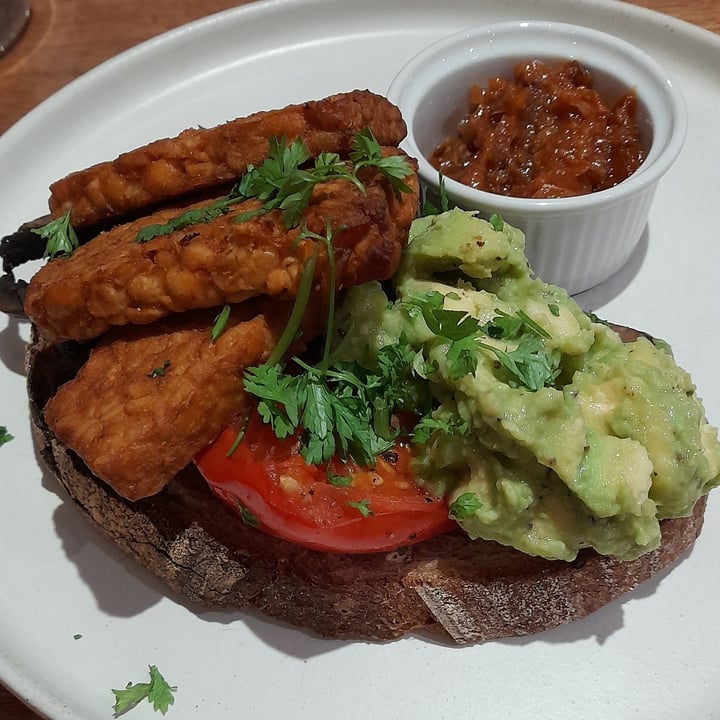 WatchHouse Tower Bridge United Kingdom Vegan House Review Abillion watchhouse-tower-bridge-united-kingdom-vegan-house-review-abillion