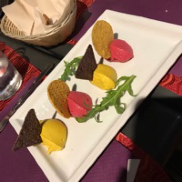 Clorofilla Bologna, Italy Hummus Review | abillion