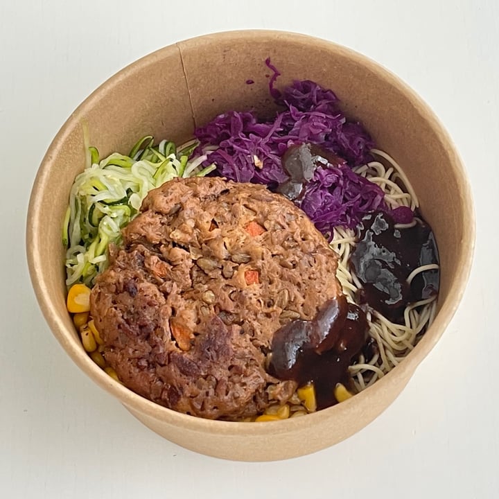 Haakon Superfoods & Juice Geylang, Singapore Vegan Beef Pasta Review