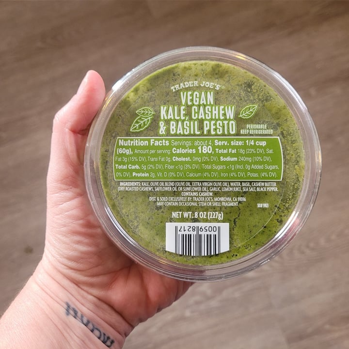 Trader Joe's Vegan Kale, Cashew & Basil Pesto Review abillion
