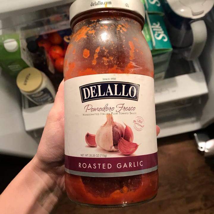 Delallo Roasted Garlic Tomato Sauce Review abillion