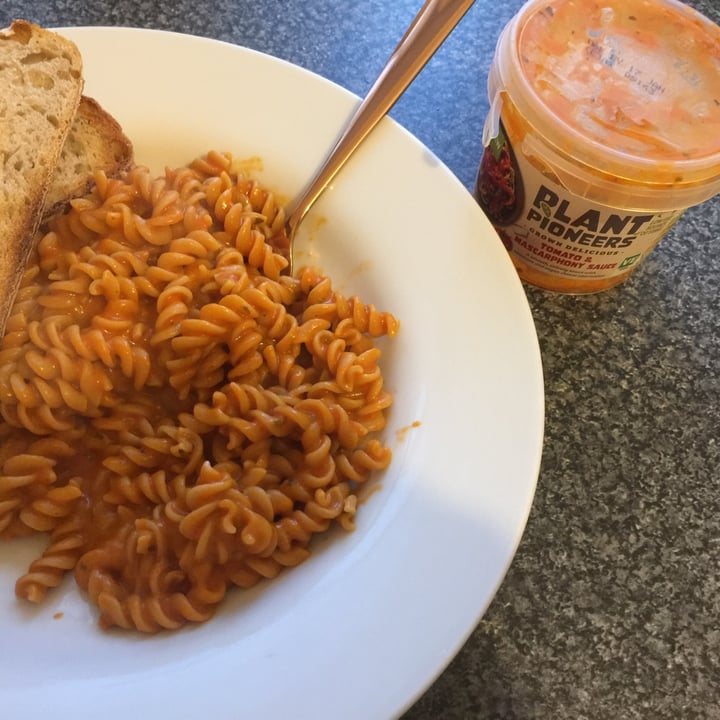 Sainsbury's Plant Pioneers Tomato & Mascarpone Sauce Review abillion
