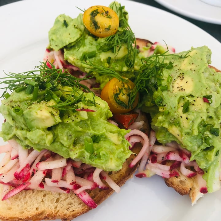 Zinc Cafe & Market Laguna Beach, United States Avocado Toast Review