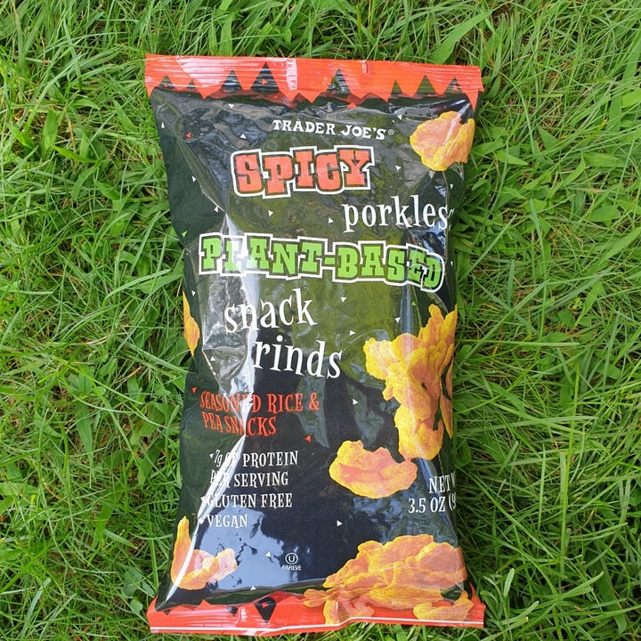 Trader Joe's Spicy porkless plantbased snack rinds Review abillion