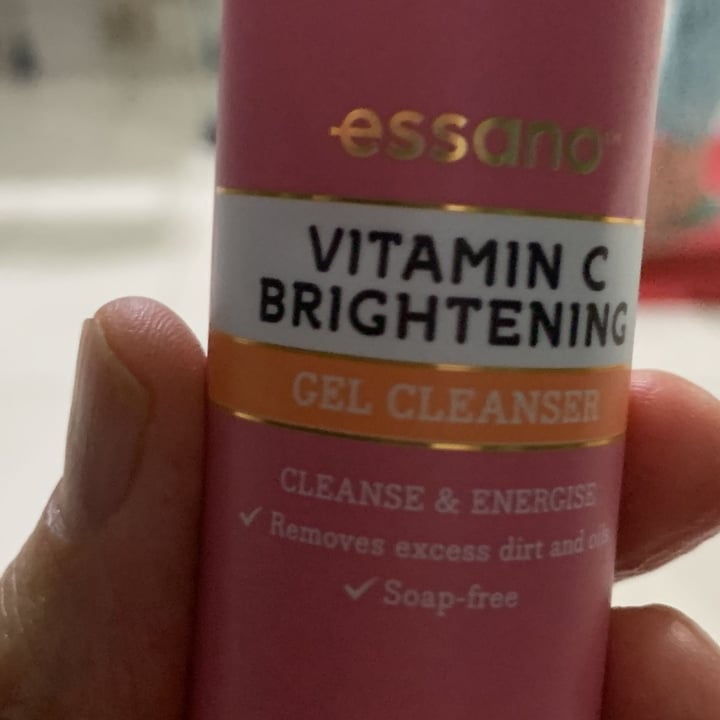 Essano Vitamin C Brightening Gel Cleanser Review abillion