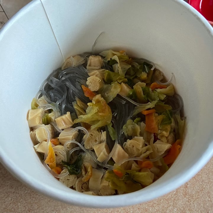 review photo of Mama Vege Thai Spicy Glass Noodle shared by @dafnelately on 10 Sep 2021 - review