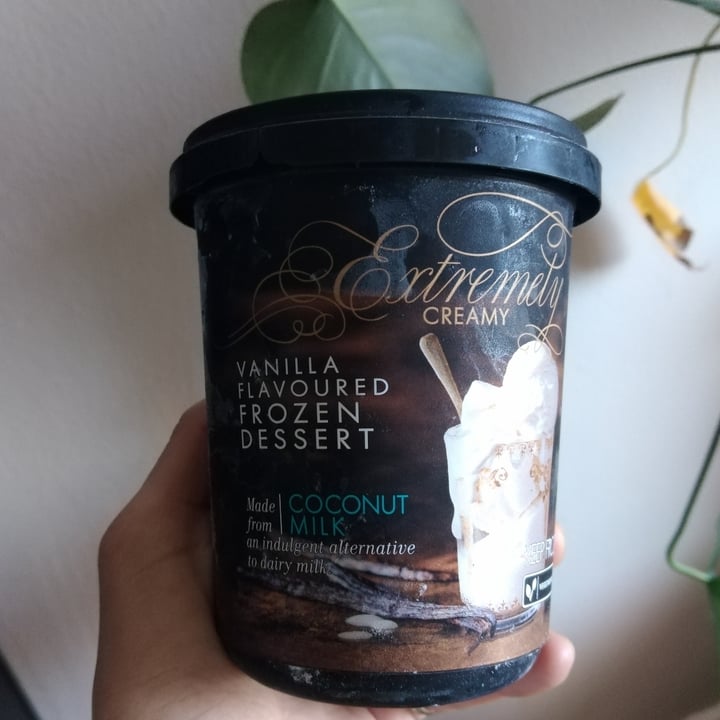 Woolworths Food Vanilla Flavoured Frozen Dessert Review abillion