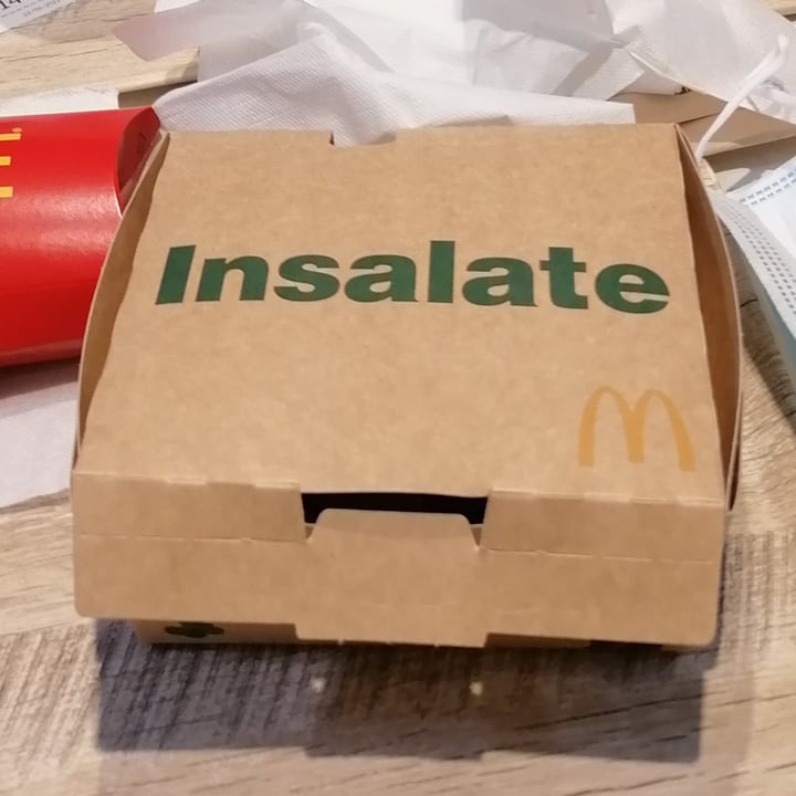 review photo of McDonald's Cagliari Aeroporto Insalata shared by @grifoneveganoferoce on 12 Jul 2022 - review