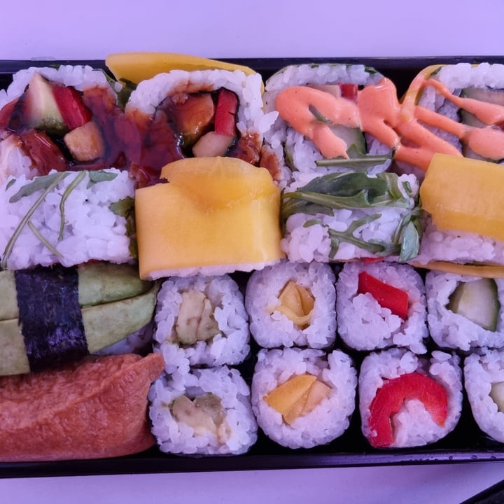 Eat Happy Sushi Vegane Sushi Box Medium Review abillion