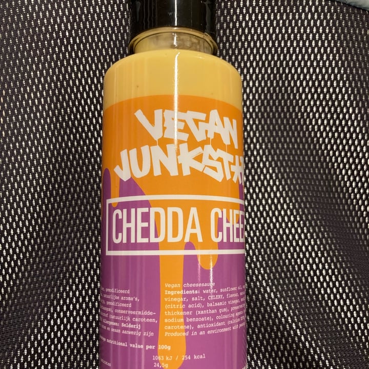 Vegan Junkstar Chedda Cheeze Sauce Review abillion