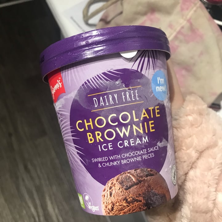ALDI Dairy free Chocolate Ice Cream Review abillion