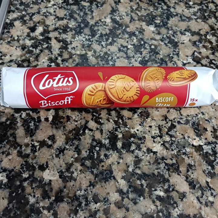 Lotus Biscoff Cream Biscuits Vanilla Flavour Review abillion
