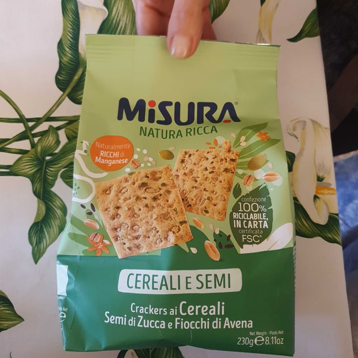Misura Crackers ai Cereali, Semi di Zucca e Fiocchi di Avena - Natura ...