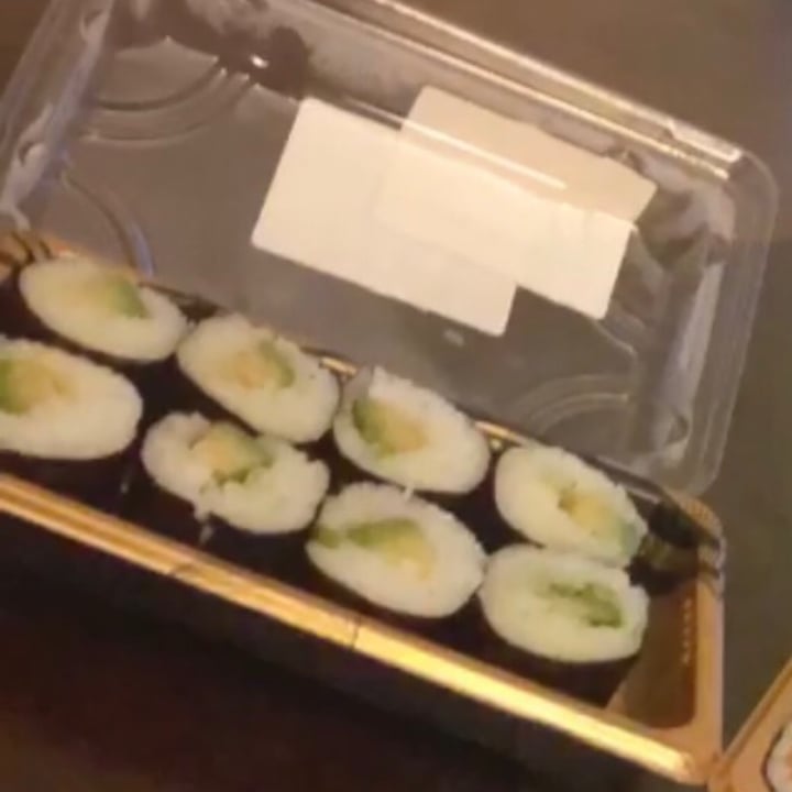 Cold Storage Bugis Junction Avocado maki Reviews abillion