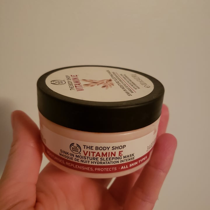 The Body Shop Vitamin E sink in moisture sleeping mask Review | abillion