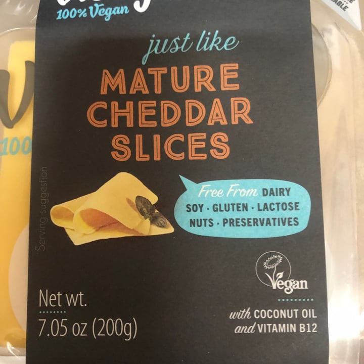 Violife Mature Cheddar Style Slices Review abillion
