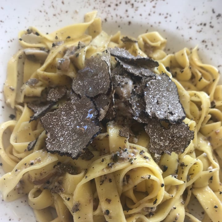 Lo Scoiattolo Gosparini, Italy Tagliatelle con Tartufo Nero e Funghi Porcini Review abillion