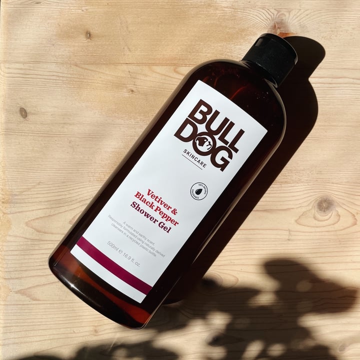 Bulldog Vetiver & Black Pepper Shower Gel Review abillion