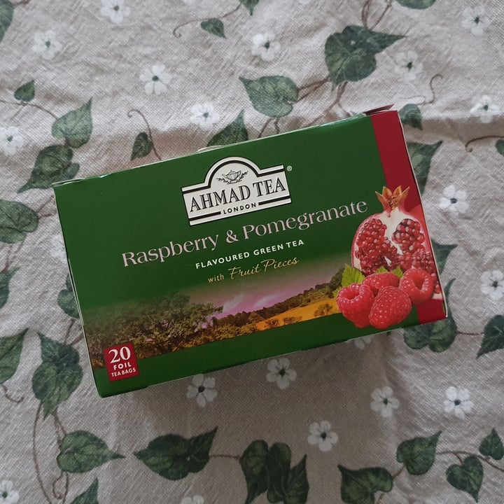 Ahmad Tea London Raspberry & Pomegranate Flavoured Green Tea Review