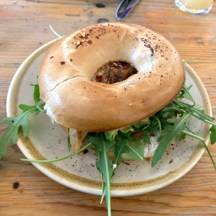 Hyde Park Book Club United Kingdom Chicken & Avocado Bagel Review