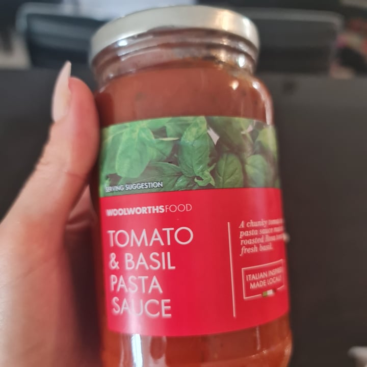 Woolworths Food Tomato and basil pasta sauce Review abillion