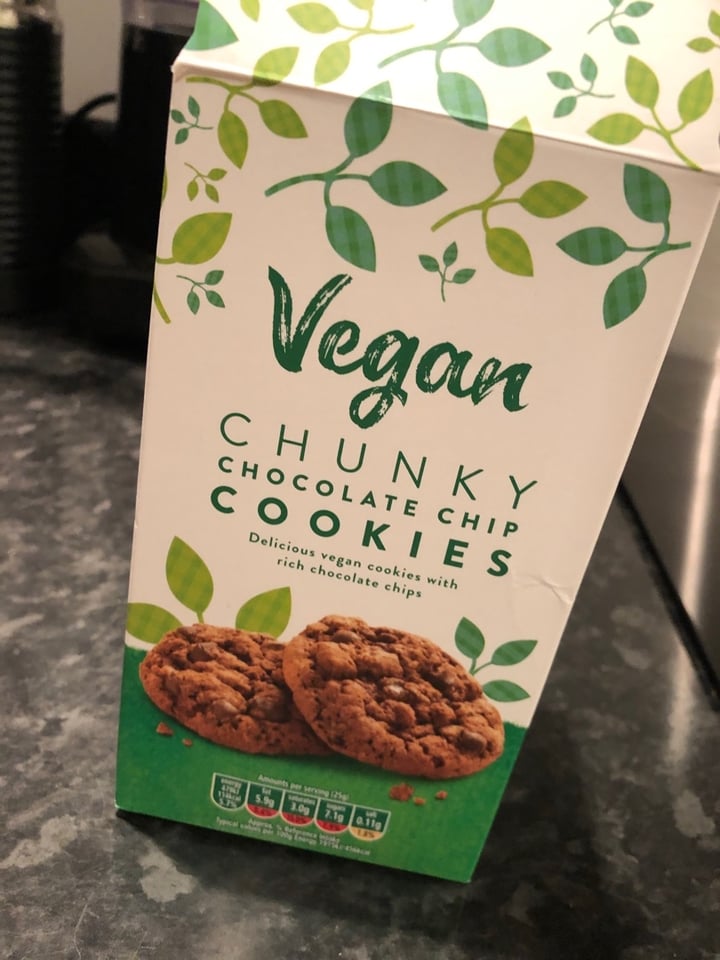 ALDI Chunky Chocolate Cookies Review abillion