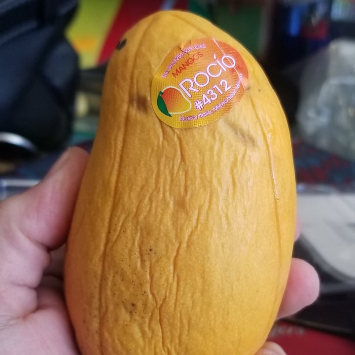 review photo of Rocio Honey mango shared by @anniemae23 on 25 Feb 2022 - review