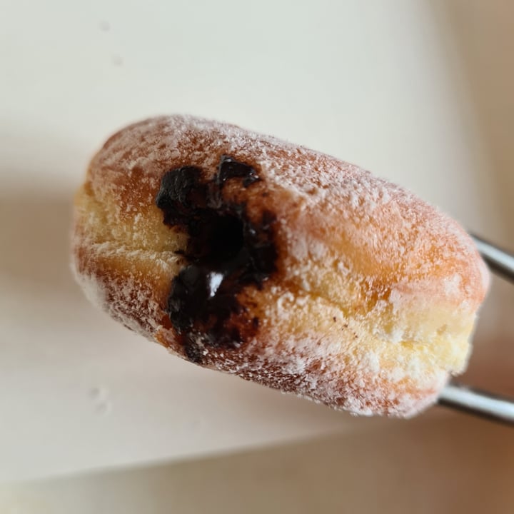 Dunkin' Donuts Tampines, Singapore Chocolate Filled Review | abillion