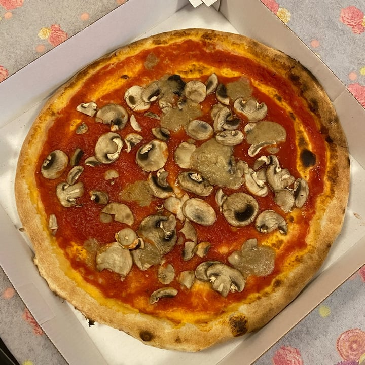 Lo Spuntino Pizza Funghi E Crema Di Tartufo Reviews abillion