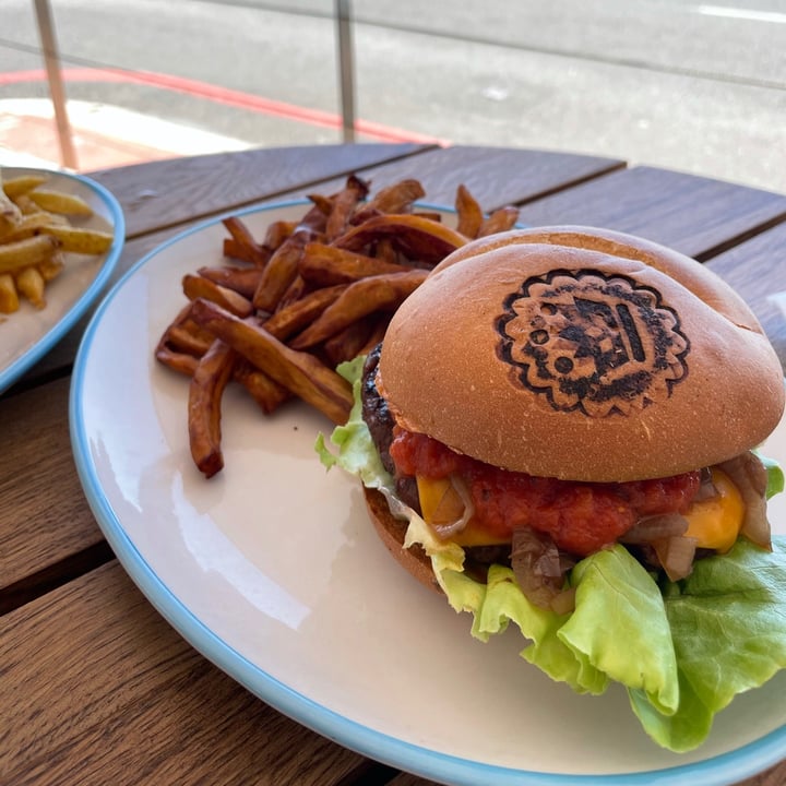 Royale Eatery Cape Town, South Africa Vegan cheese burger Review abillion