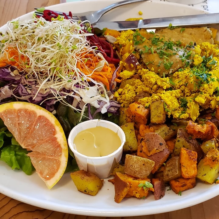 Duncan Garage Cafe & Bakery Duncan, Canada Sunshine Breakfast Review