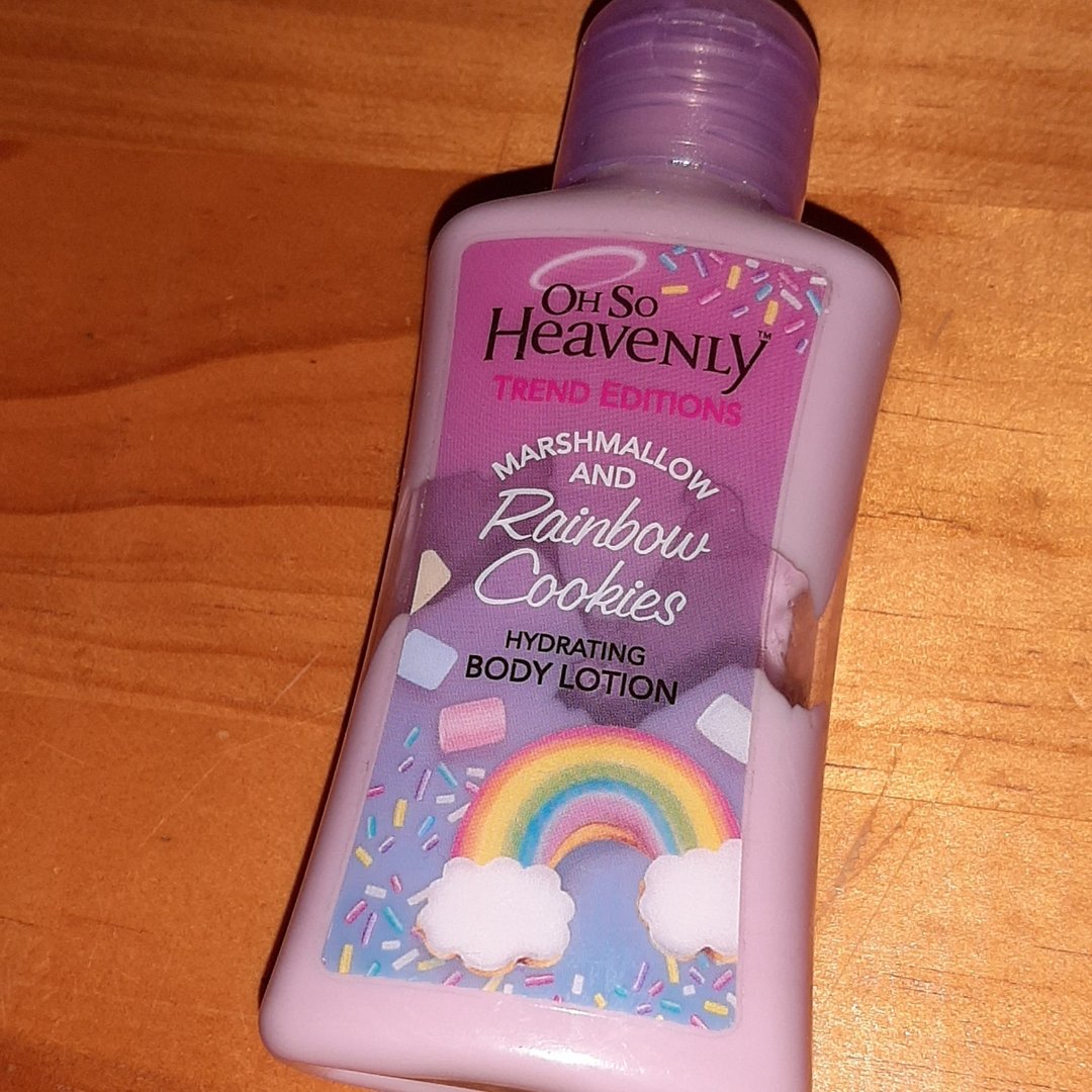 I nåde af Mitt Annoncør Oh So Heavenly Marshmallow and Rainbow Cookies Body Lotion Reviews |  abillion