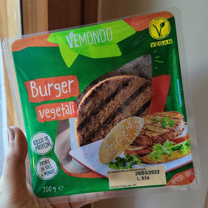 review photo of Vemondo Burger vegetali shared by @sylf3 on 17 Feb 2022 - review